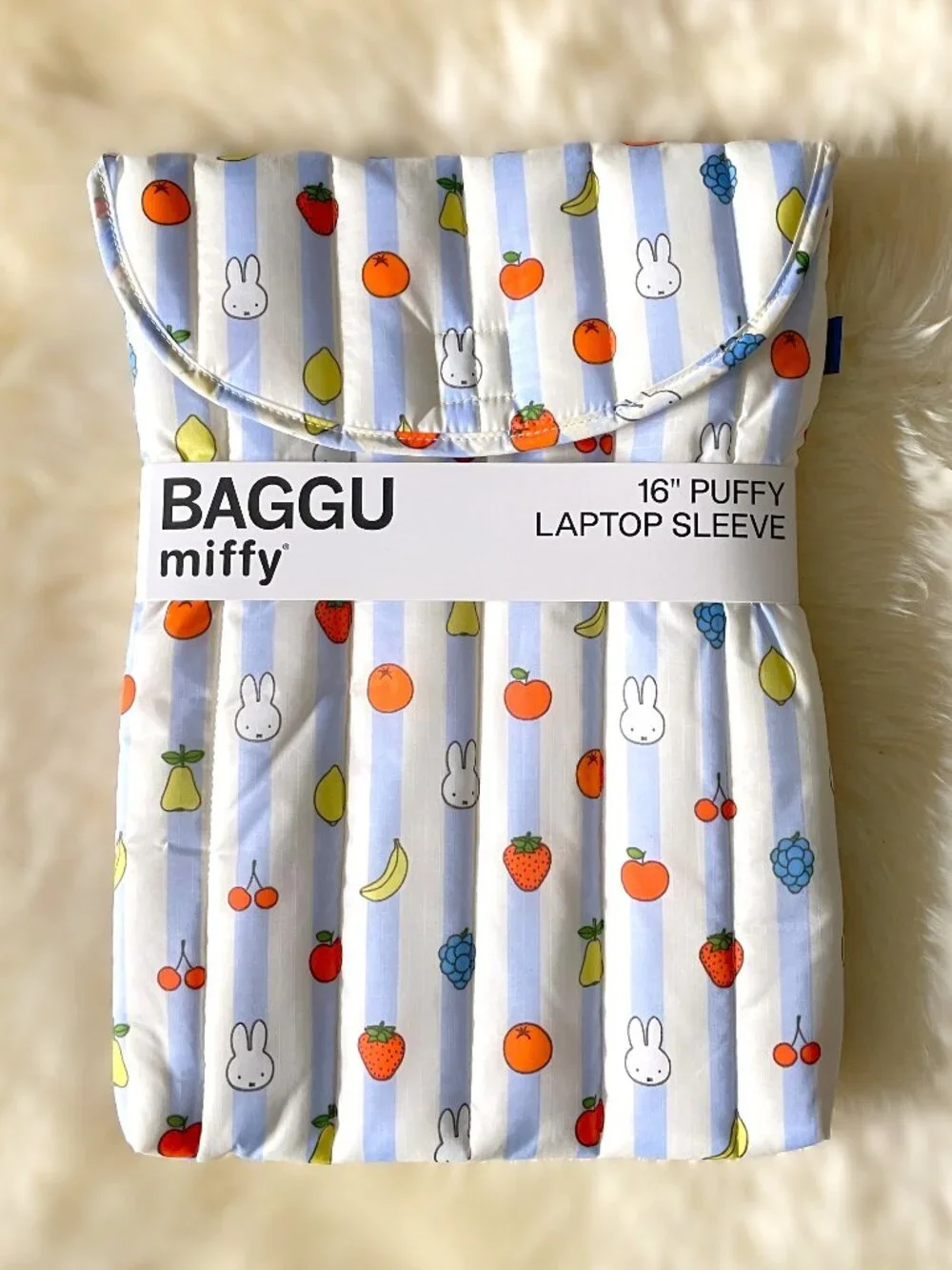 NWT Baggu Puffy Laptop Sleeve 16